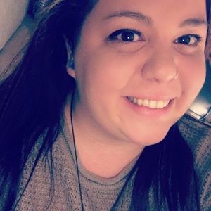 Meet your Posher, Cynthia